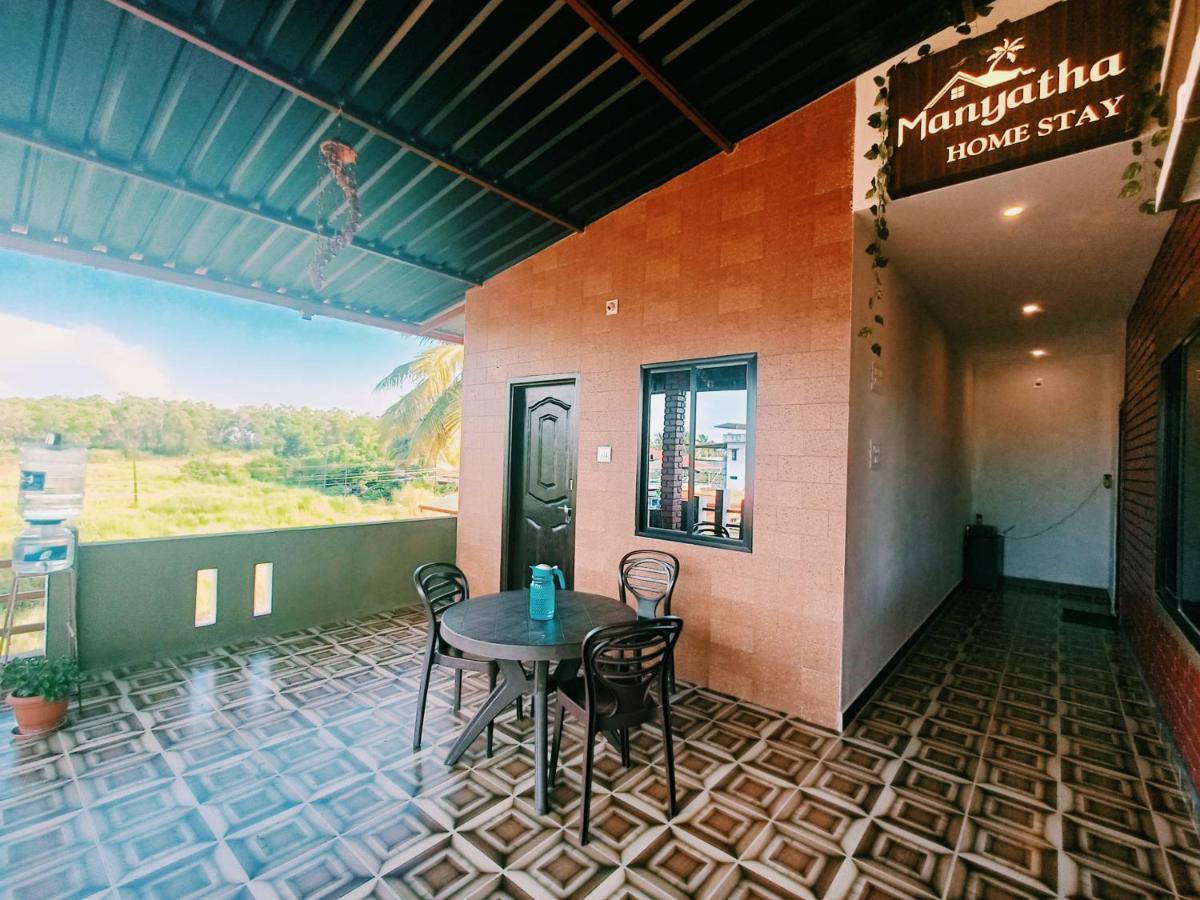 מניפלה Maanyatha Home Stay מראה חיצוני תמונה