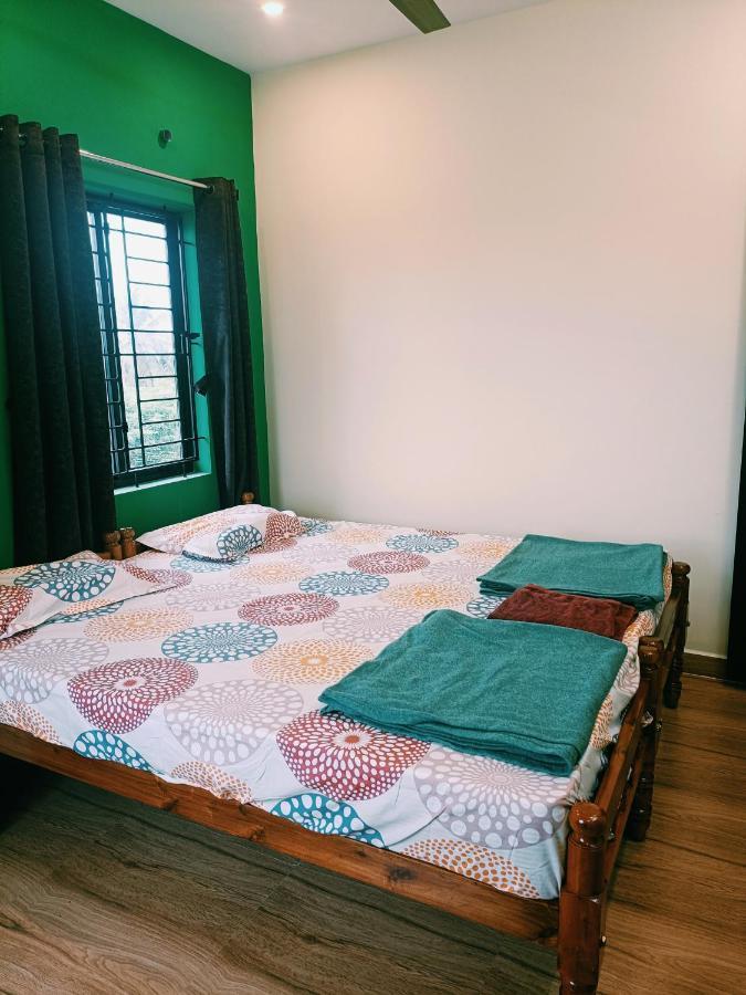 מניפלה Maanyatha Home Stay מראה חיצוני תמונה