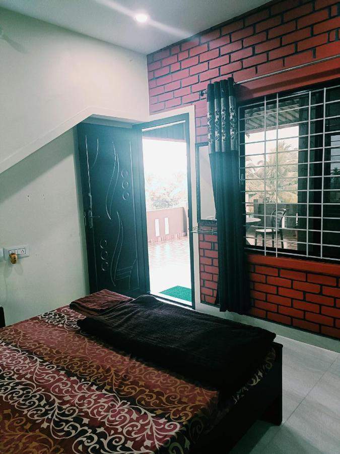 מניפלה Maanyatha Home Stay מראה חיצוני תמונה
