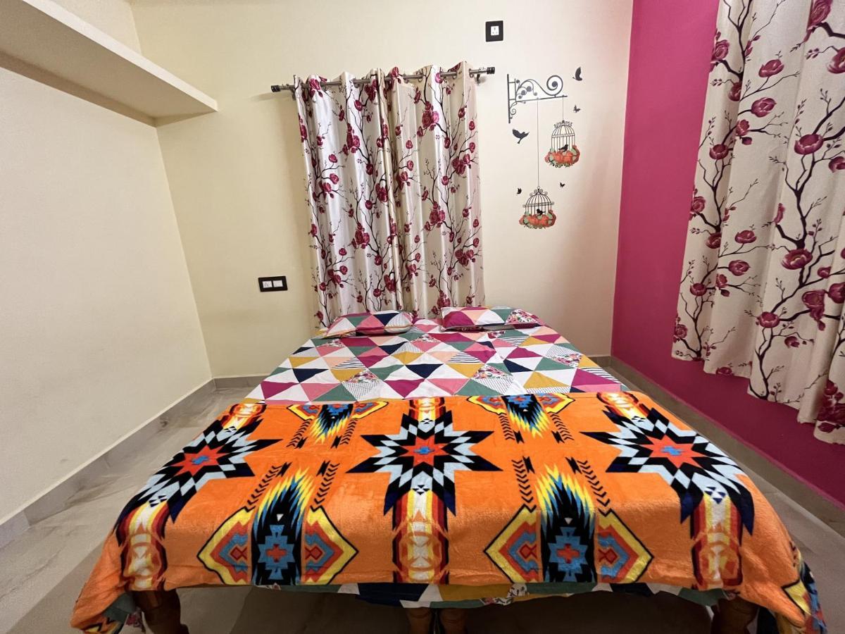 מניפלה Maanyatha Home Stay מראה חיצוני תמונה