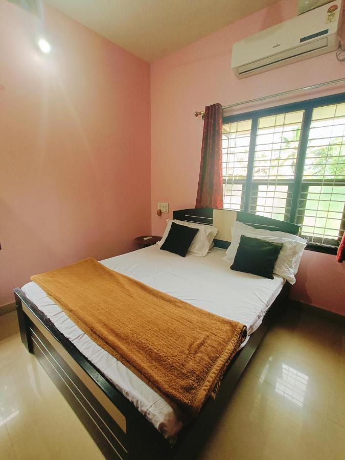 מניפלה Maanyatha Home Stay מראה חיצוני תמונה
